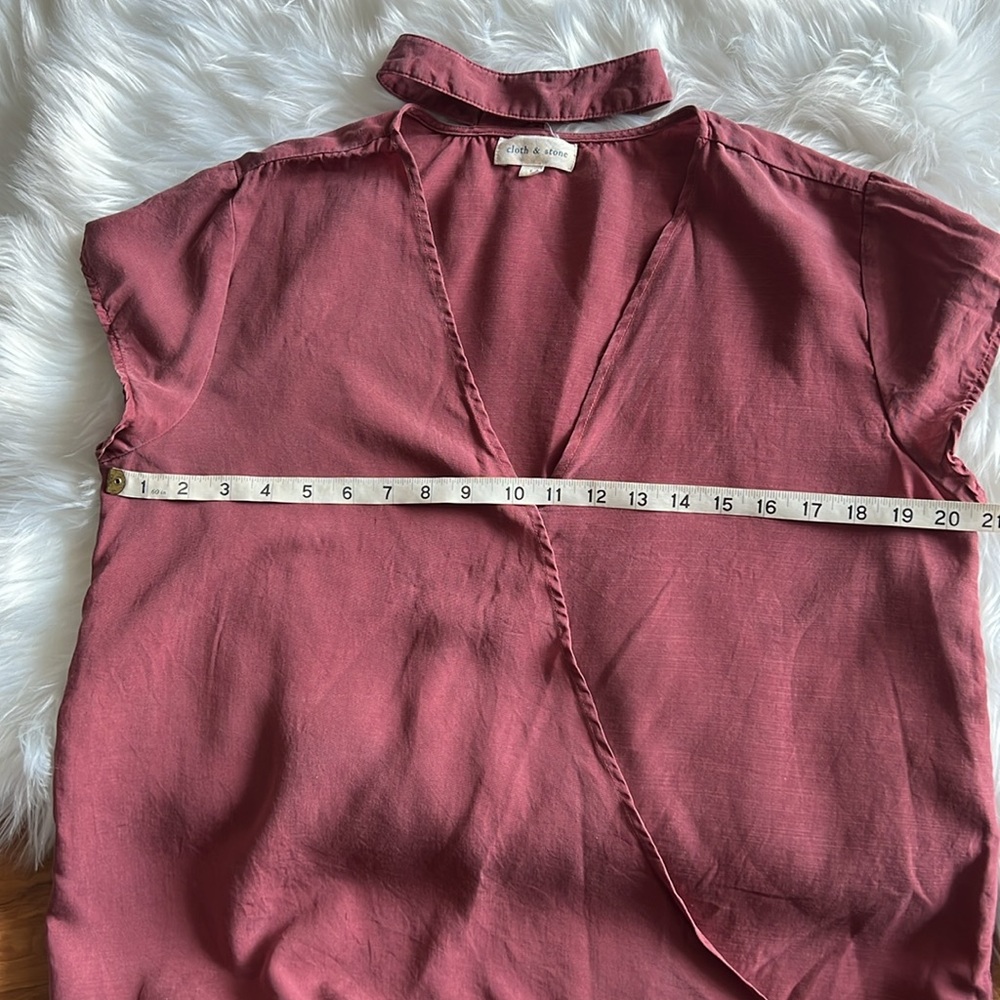 CLOTH & STONE Chocker Wrap Top - Picture 11 of 12